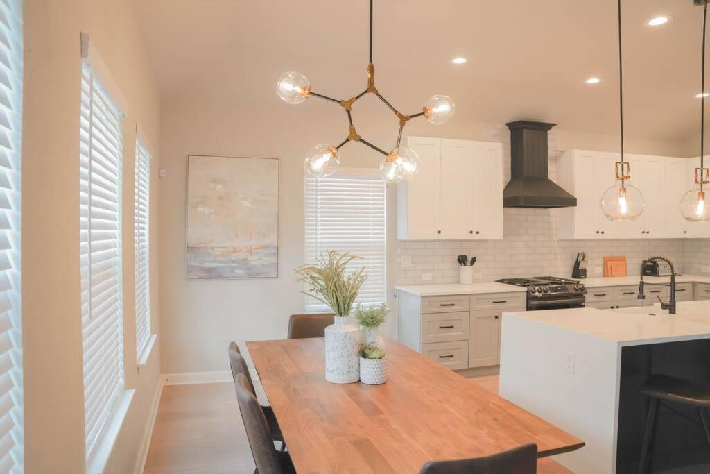 Lamar Villa-3 Bed 2.5 Bath With Outdoor Kitchen San Antonio Exterior foto